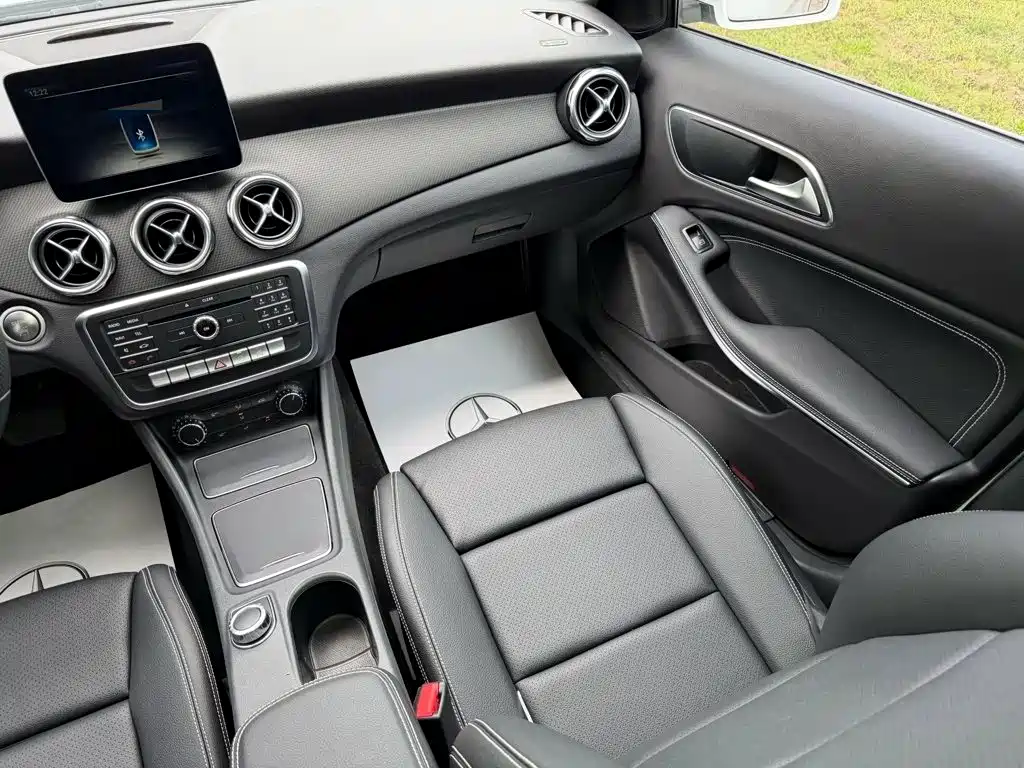 Mercedes-Benz GLA — миниатюра 13