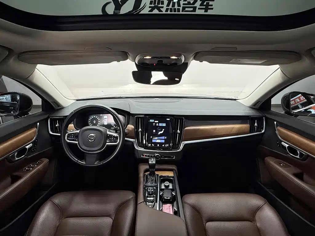 Volvo S90 — миниатюра 15