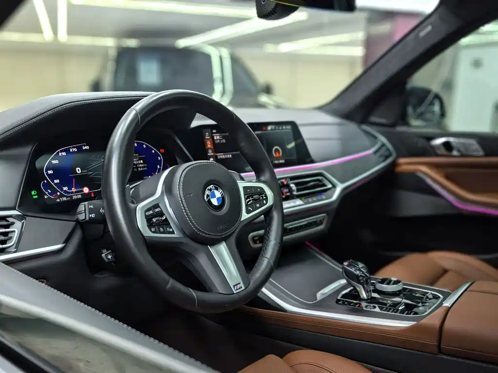 BMW X7 — миниатюра 29