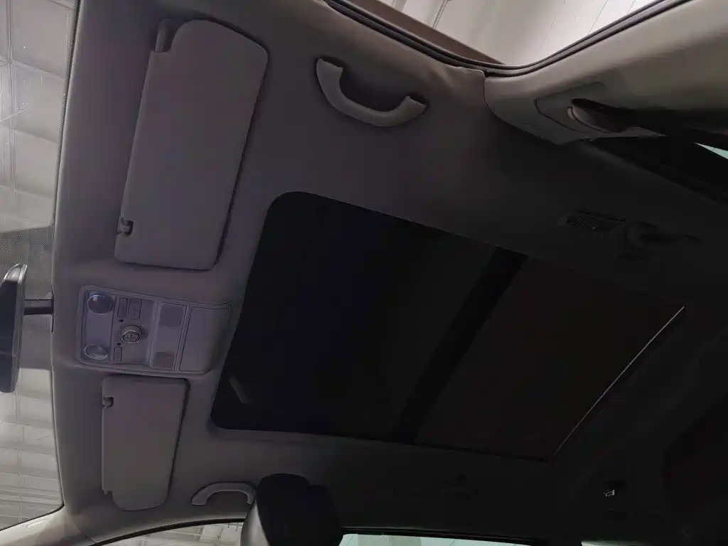 Volkswagen Sharan — миниатюра 14