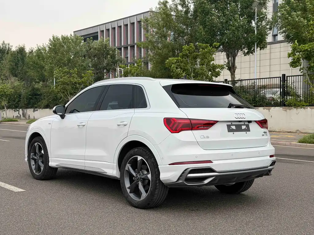 Audi Q3 — миниатюра 4
