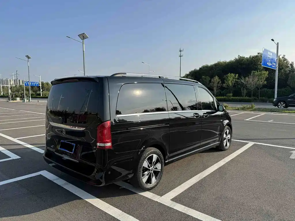 Mercedes-Benz V-Class — миниатюра 4