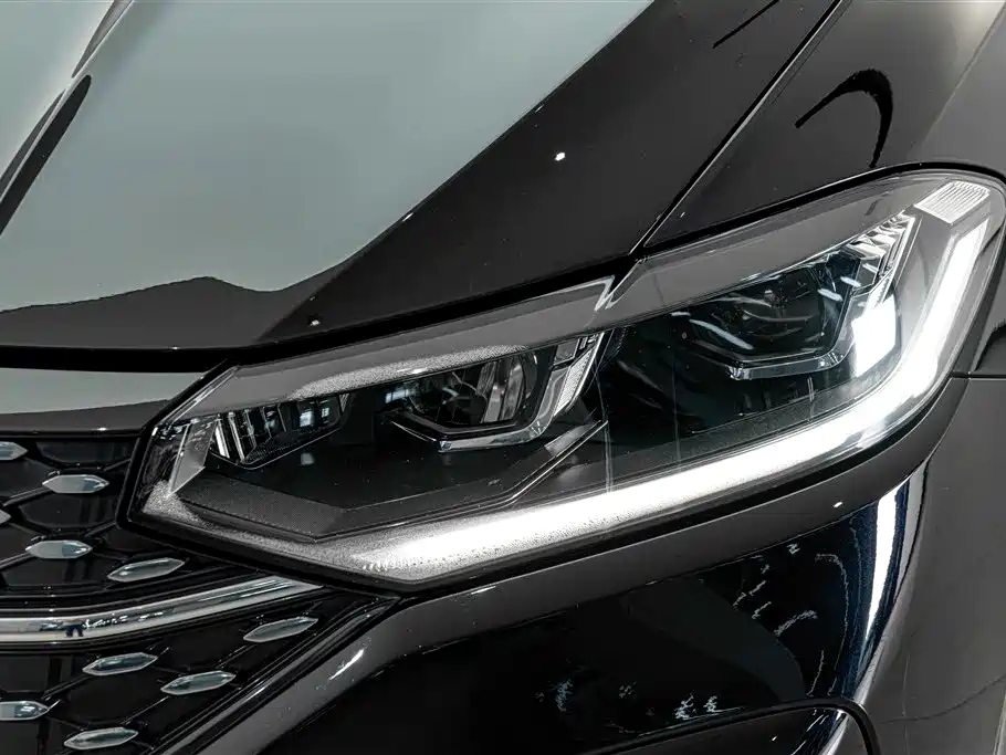Volkswagen Lavida — миниатюра 4