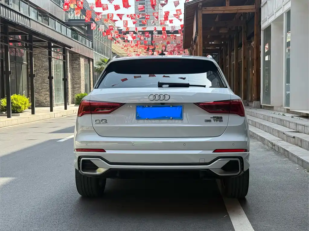Audi Q3 2024 35 TFSI Fashion