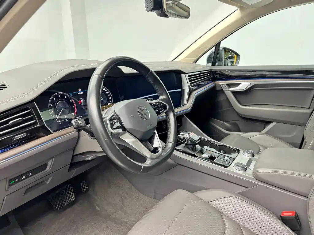 Volkswagen Touareg — миниатюра 14