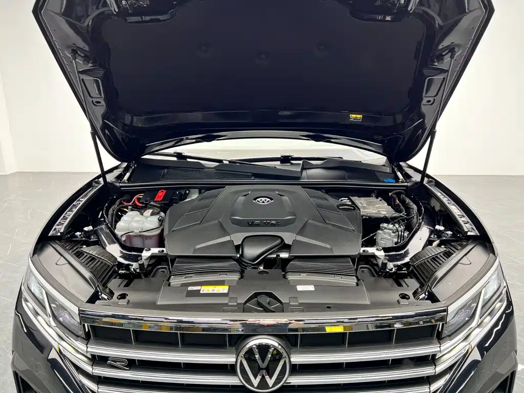 Volkswagen Touareg — миниатюра 26