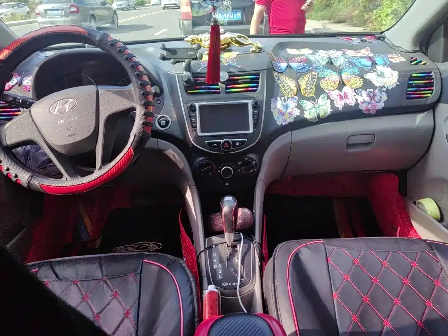 Hyundai Verna — миниатюра 12