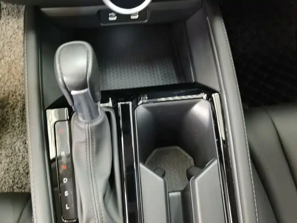 Honda Inspire — миниатюра 11