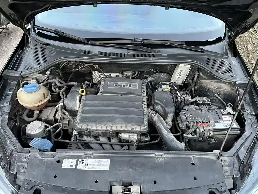 Volkswagen Santana — миниатюра 4
