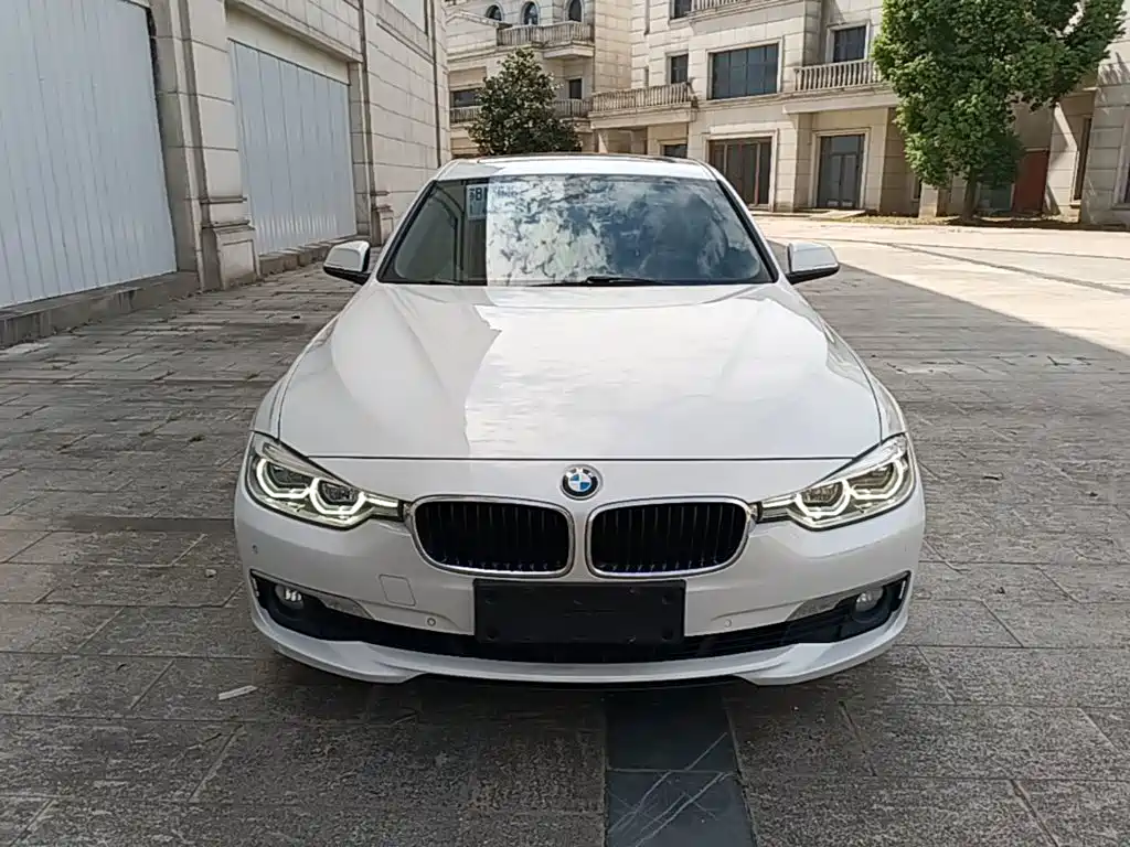 BMW 3 Series — миниатюра 3