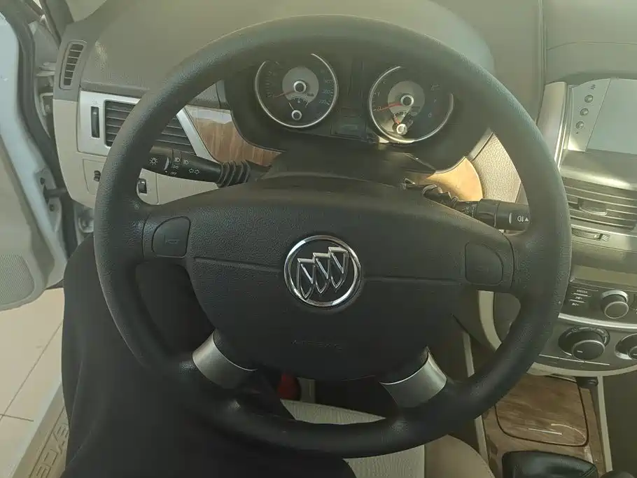 Buick Excelle — миниатюра 15