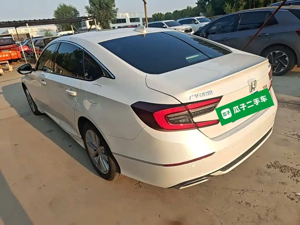 Honda Accord — миниатюра 5