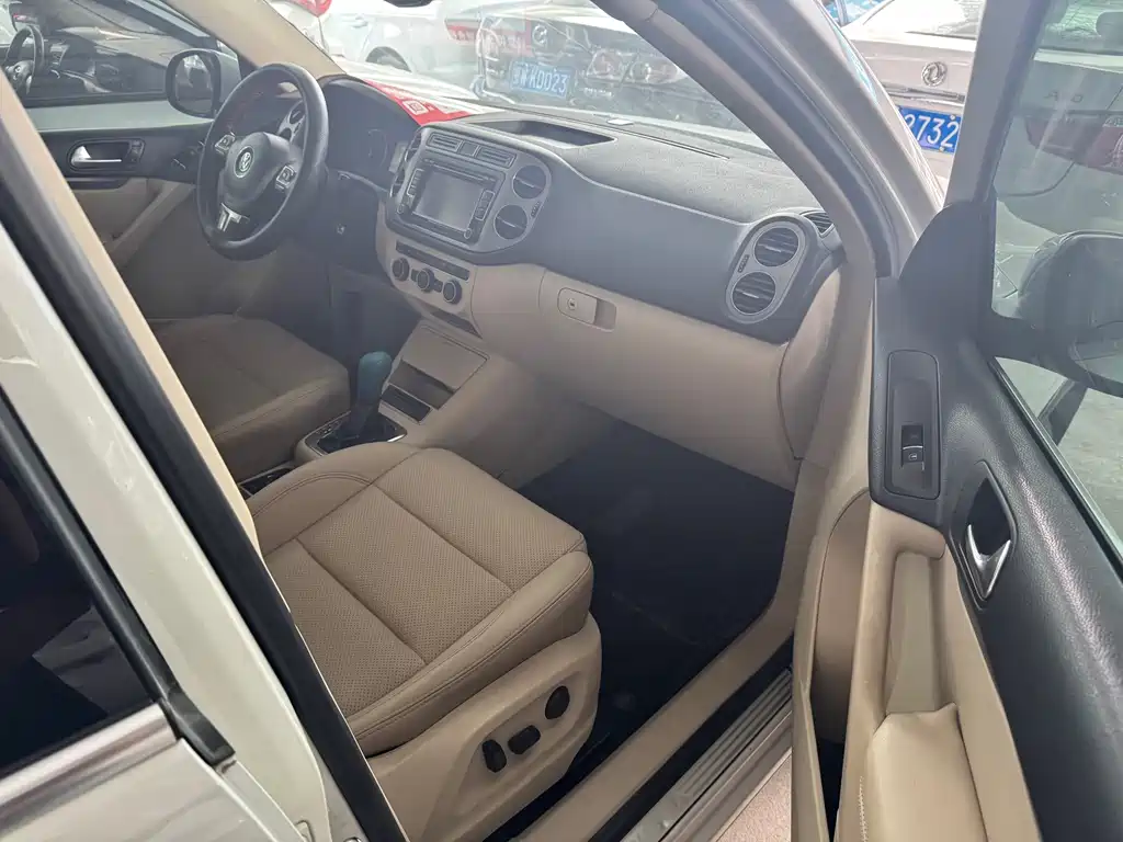Volkswagen Tiguan — миниатюра 8