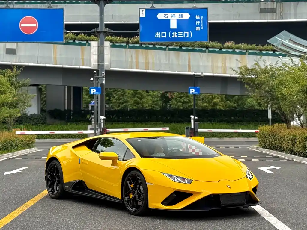 Lamborghini Huracán — миниатюра 2