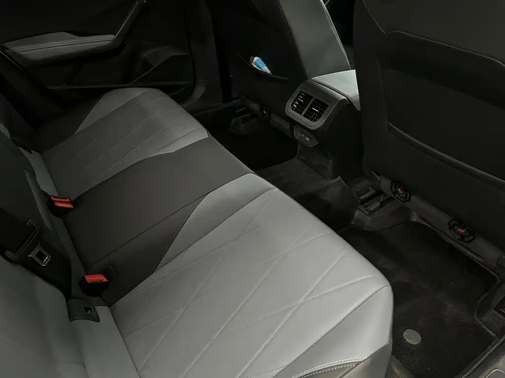 Volkswagen Lavida — миниатюра 8