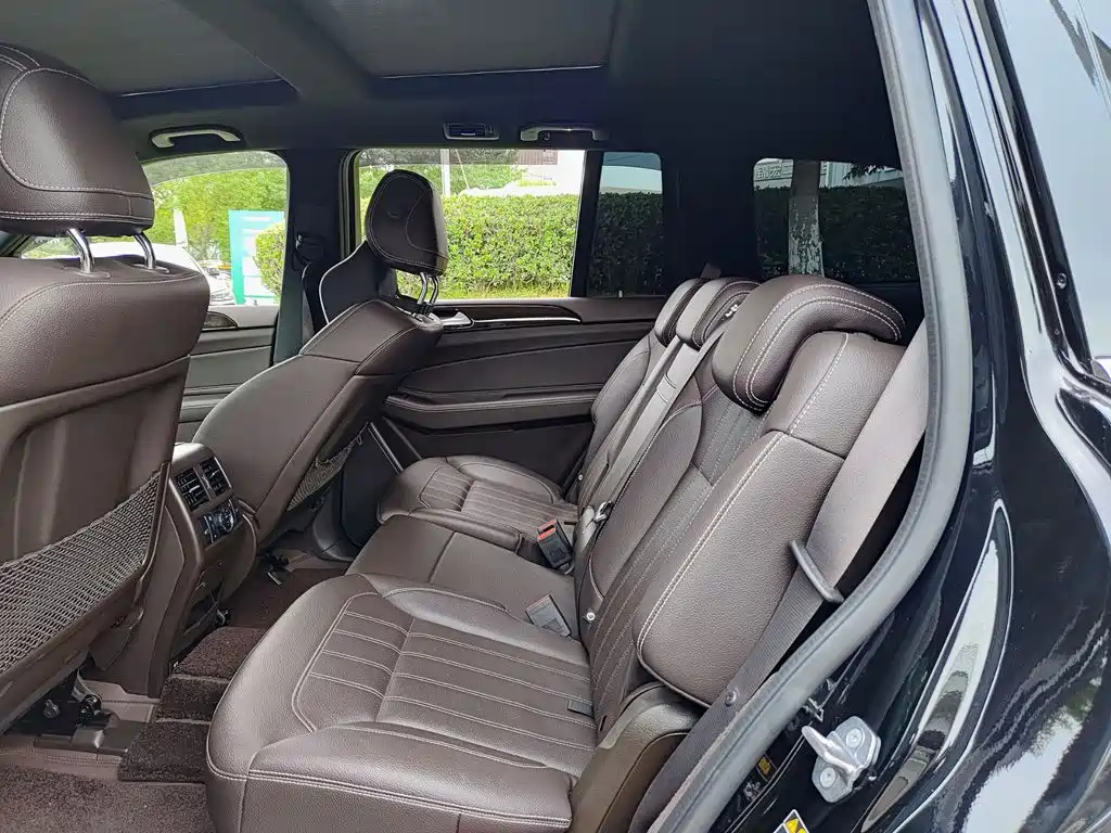 Mercedes-Benz GLS — миниатюра 8