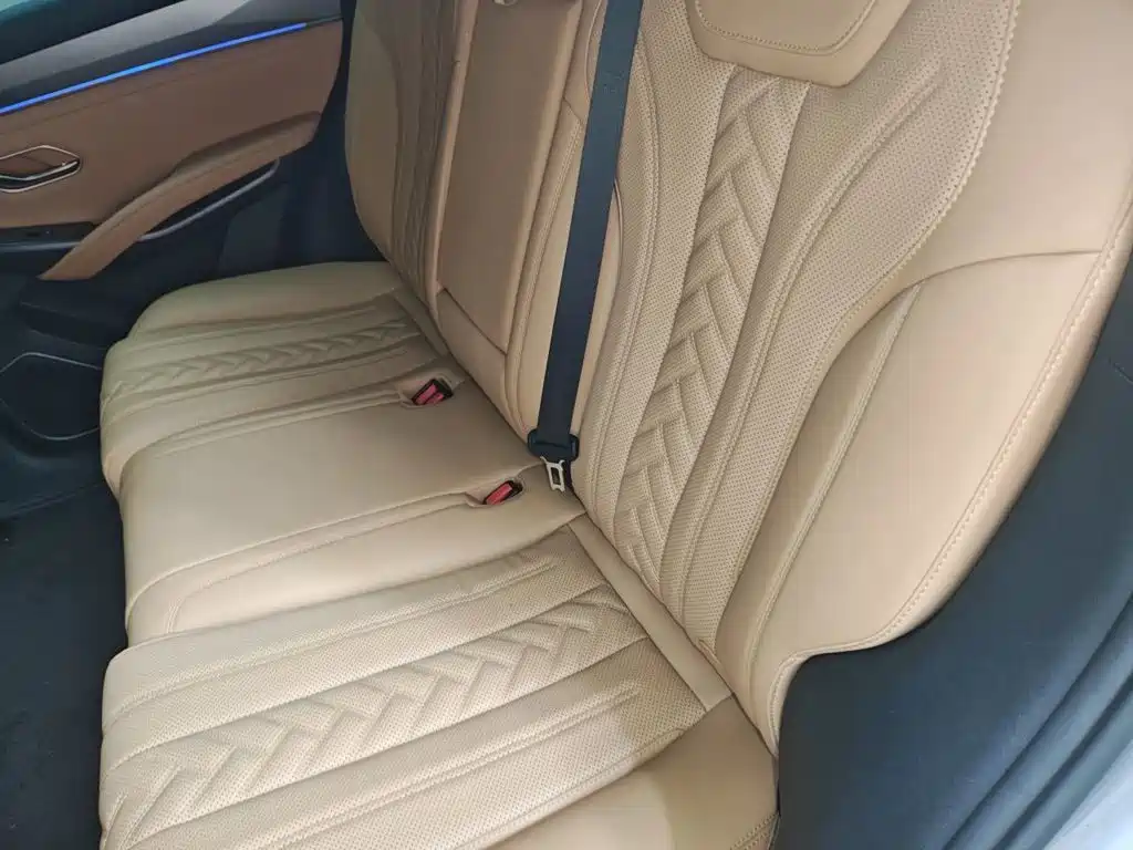 BYD L DM-i — миниатюра 13