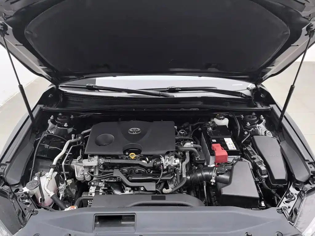 Toyota Camry — миниатюра 6