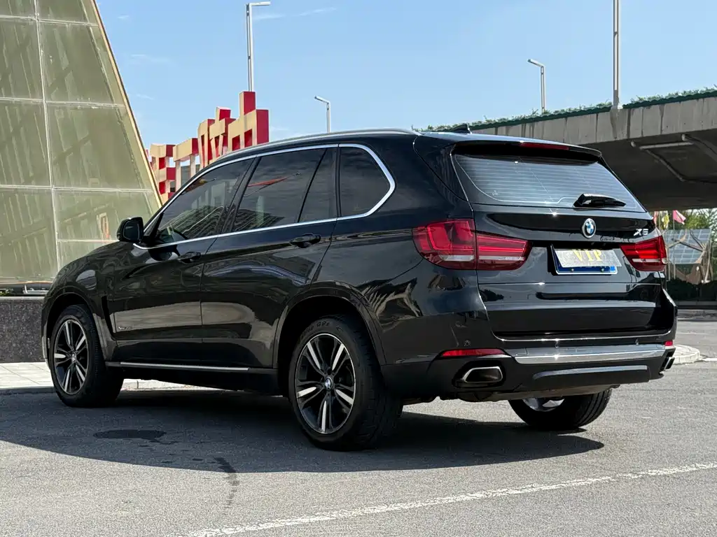 BMW X5 (Import) — миниатюра 9