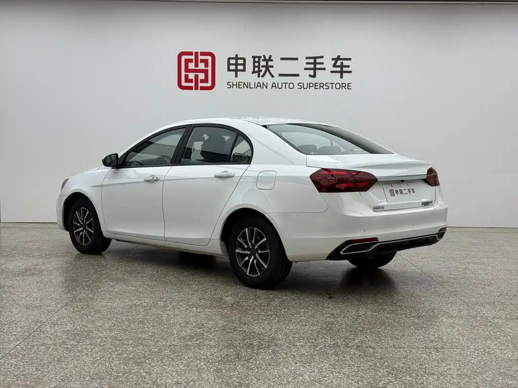 Geely Emgrand — миниатюра 3