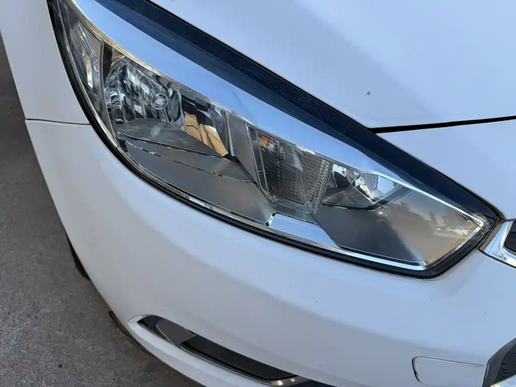 Chevrolet Cruze — миниатюра 13