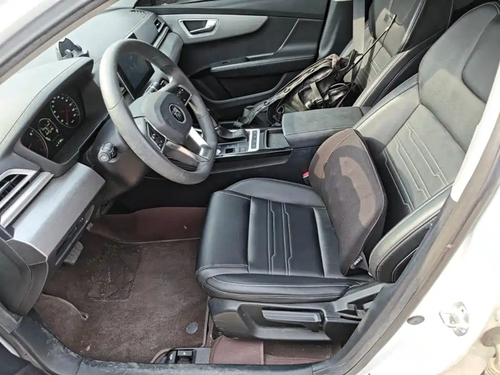 BYD Qin — миниатюра 15