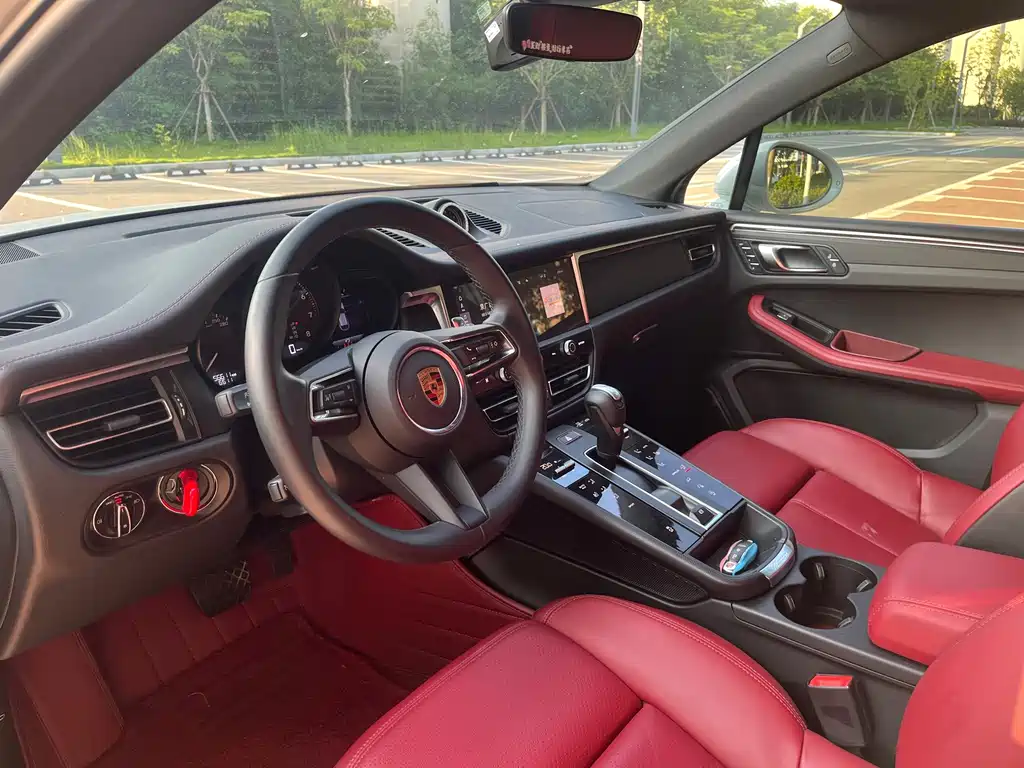 Porsche Macan — миниатюра 4