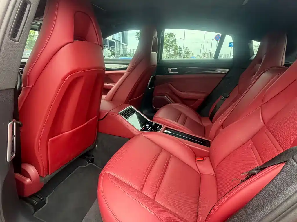 Porsche Panamera — миниатюра 4