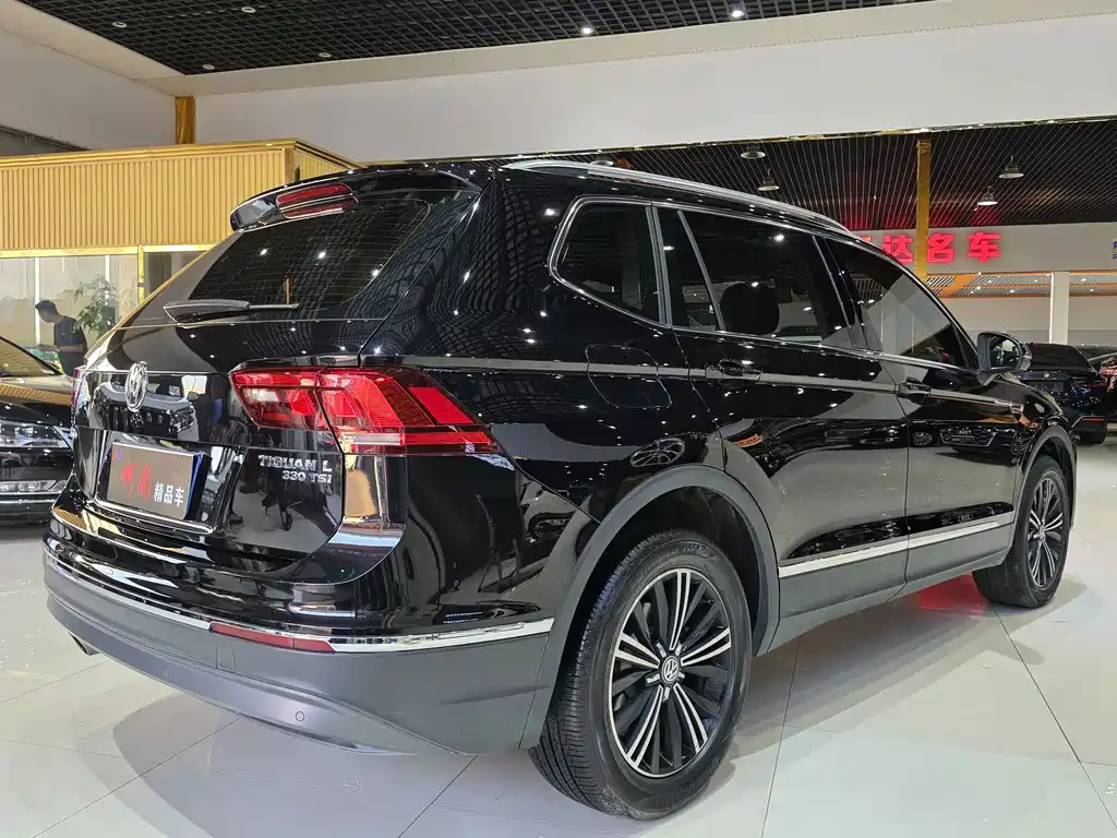 Volkswagen Tiguan L — миниатюра 14