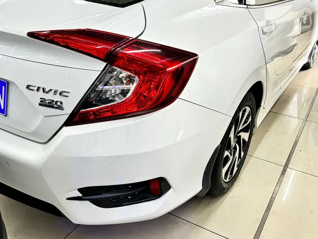 Honda Civic 2019 220TURBO CVT VI