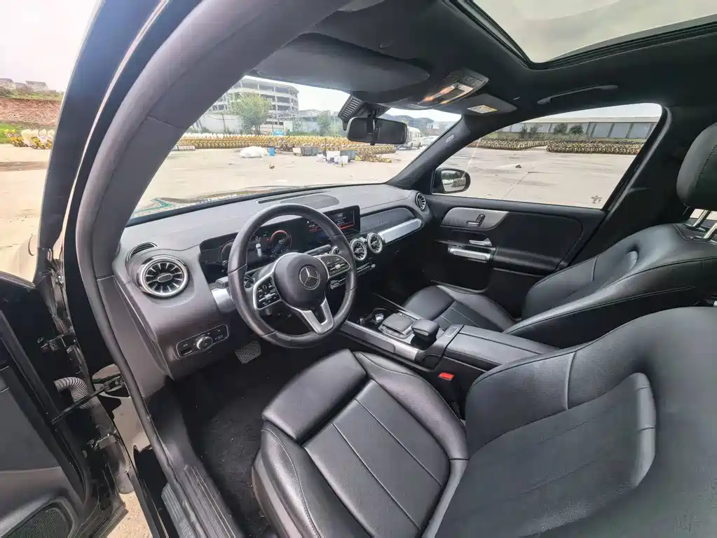 Mercedes-Benz GLB — миниатюра 3