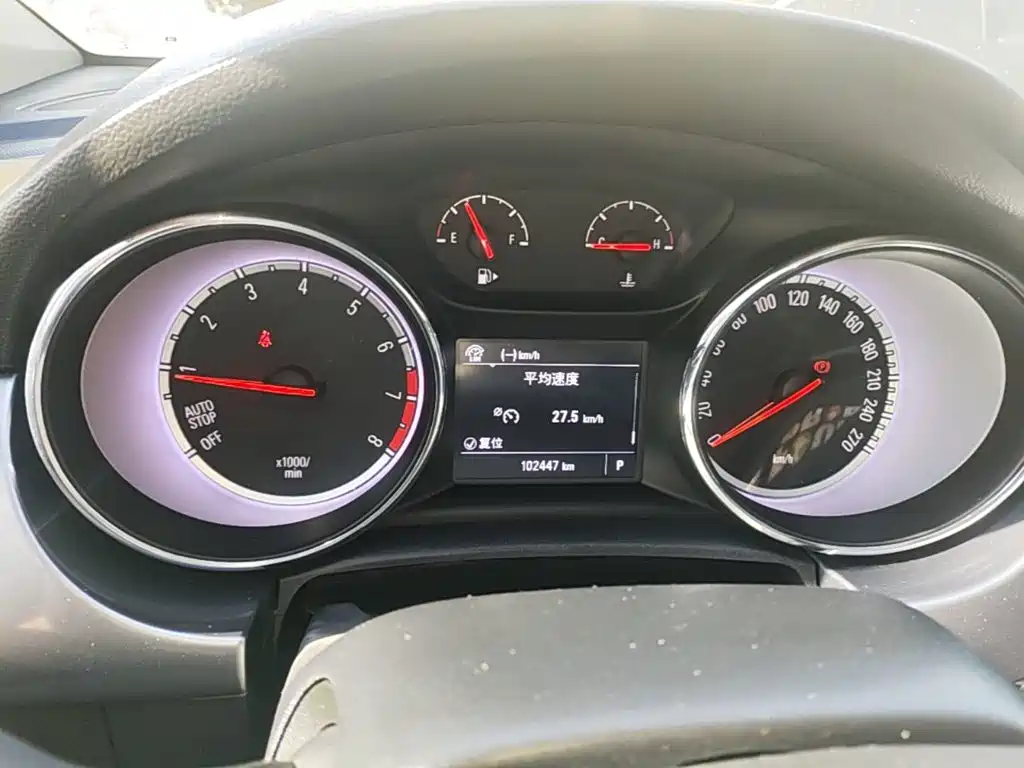 Buick Verano — миниатюра 12