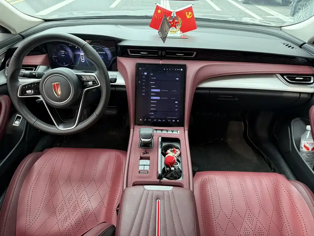 Hongqi Hongqi H5 — миниатюра 7