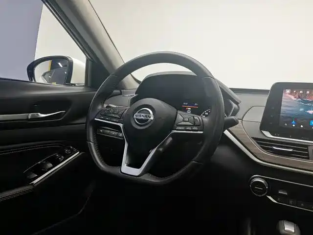 Nissan Teana — миниатюра 17