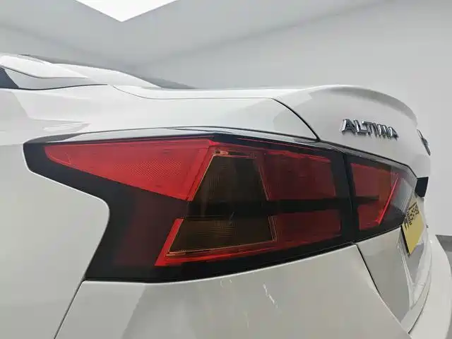 Nissan Teana — миниатюра 18