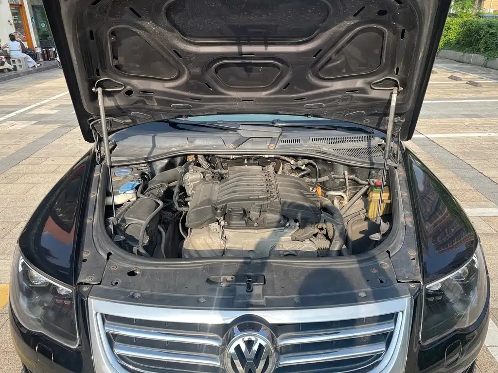 Volkswagen Touareg — миниатюра 18