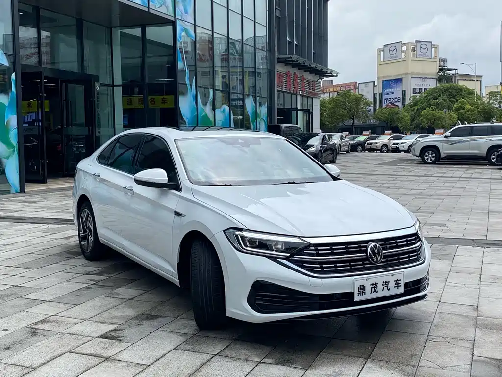 Volkswagen Sagitar — миниатюра 7