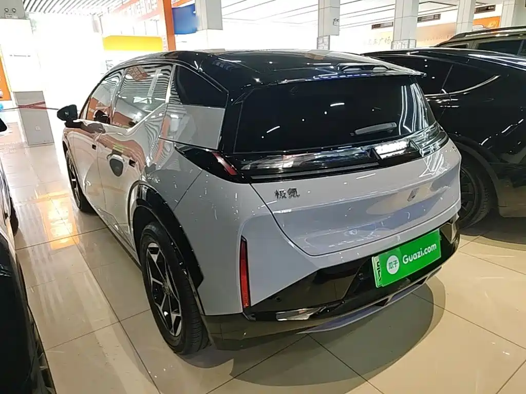 Zeekr X — миниатюра 5