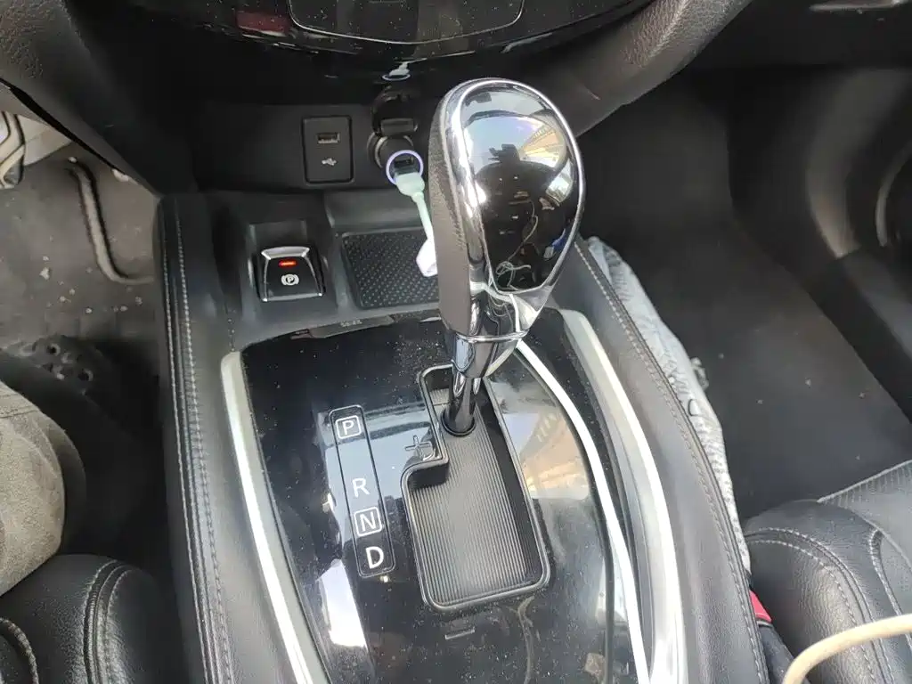 Nissan X-Trail — миниатюра 7