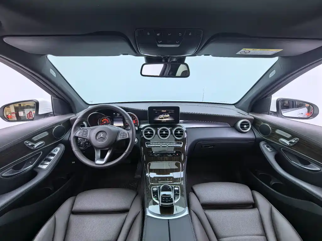 Mercedes-Benz GLC 2019 GLC 260 L 4MATIC Luxury