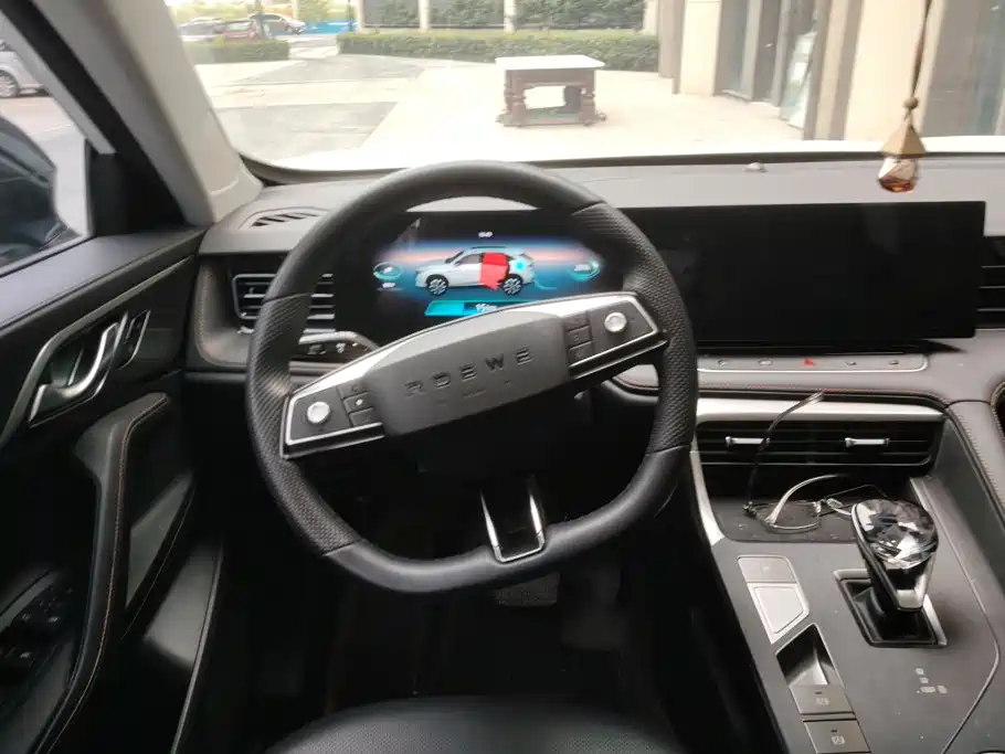 Roewe RX5 New Energy — миниатюра 15