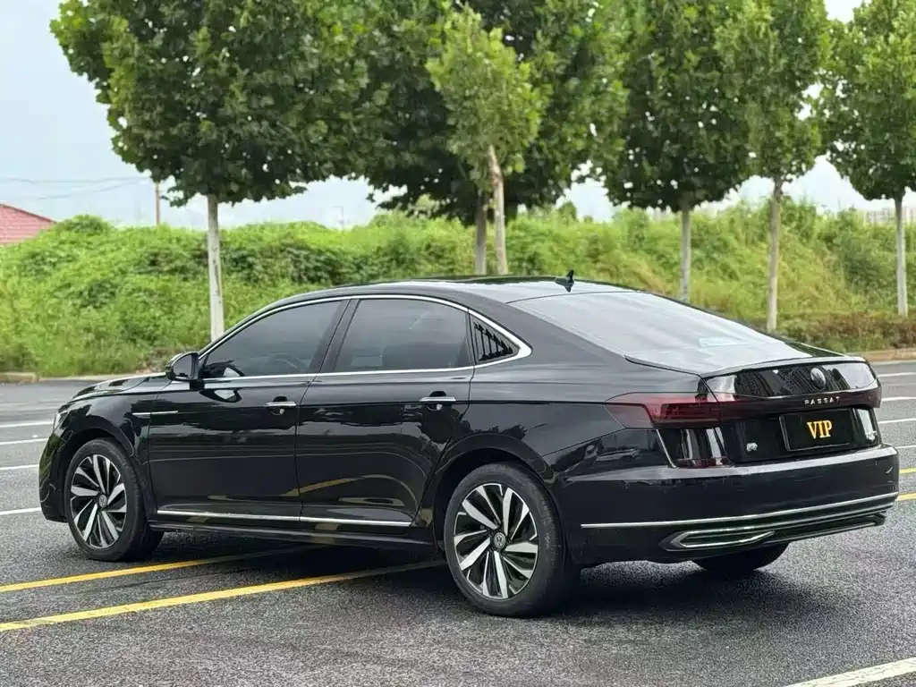 Volkswagen Passat — миниатюра 7