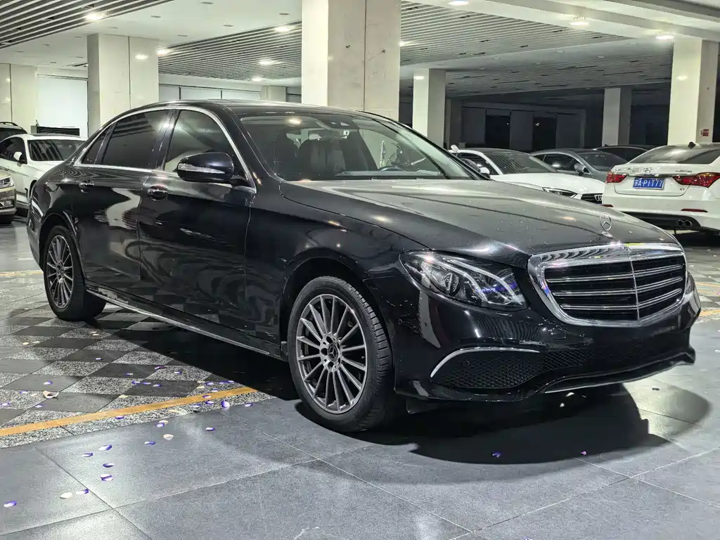 Mercedes-Benz E-Class — миниатюра 3