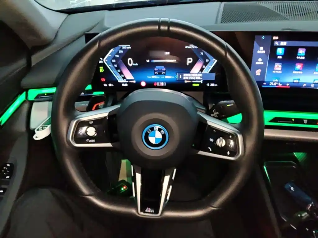 BMW i5 — миниатюра 8