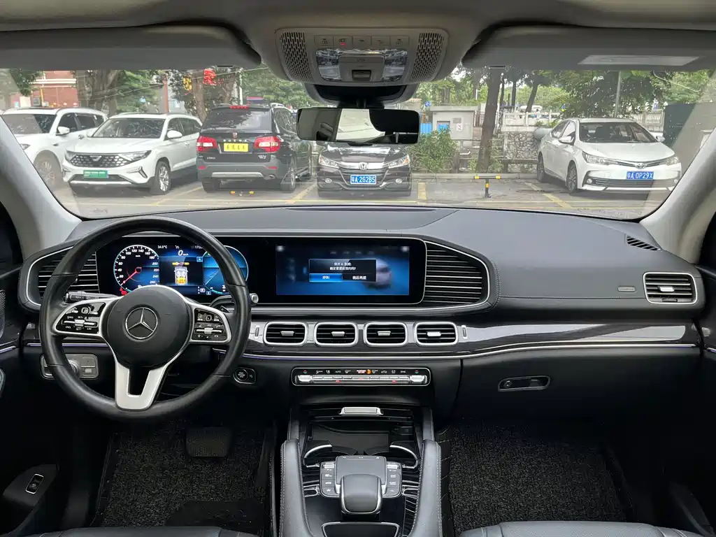 Mercedes-Benz GLE (Import) — миниатюра 14