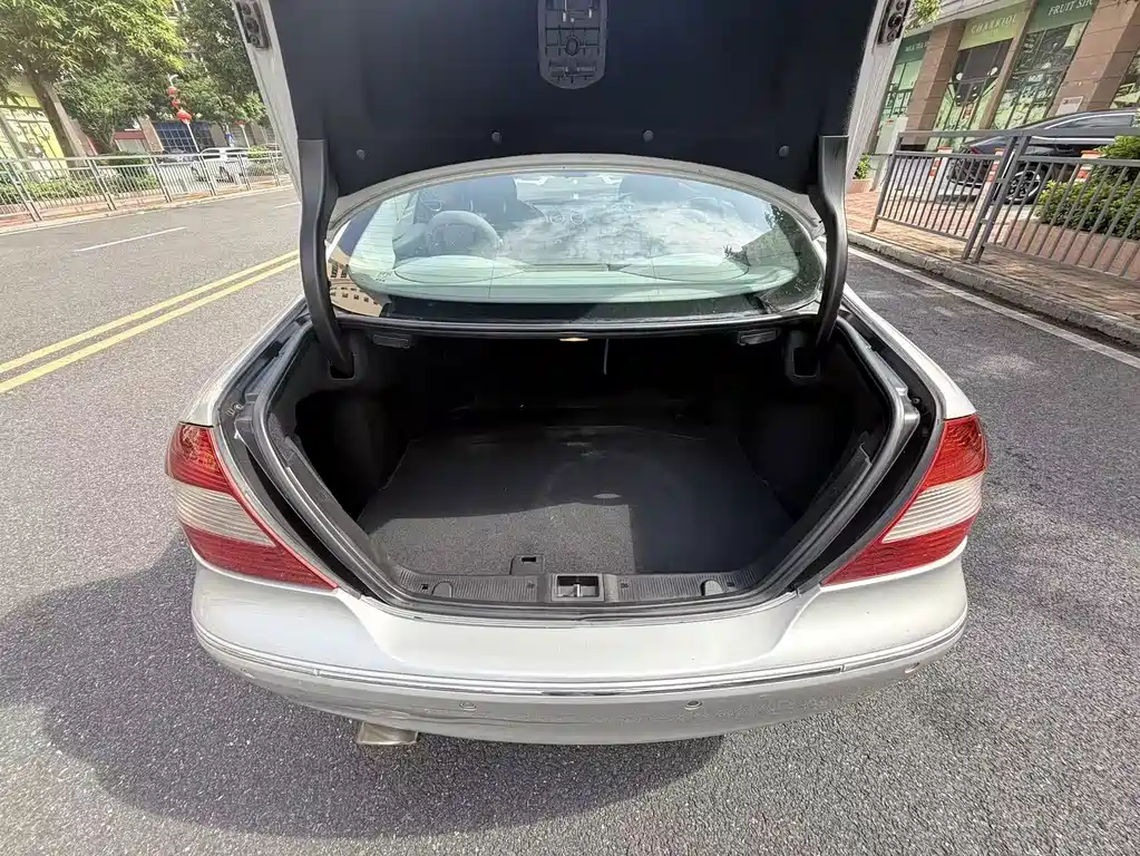 Mercedes-Benz CLK-Class — миниатюра 9