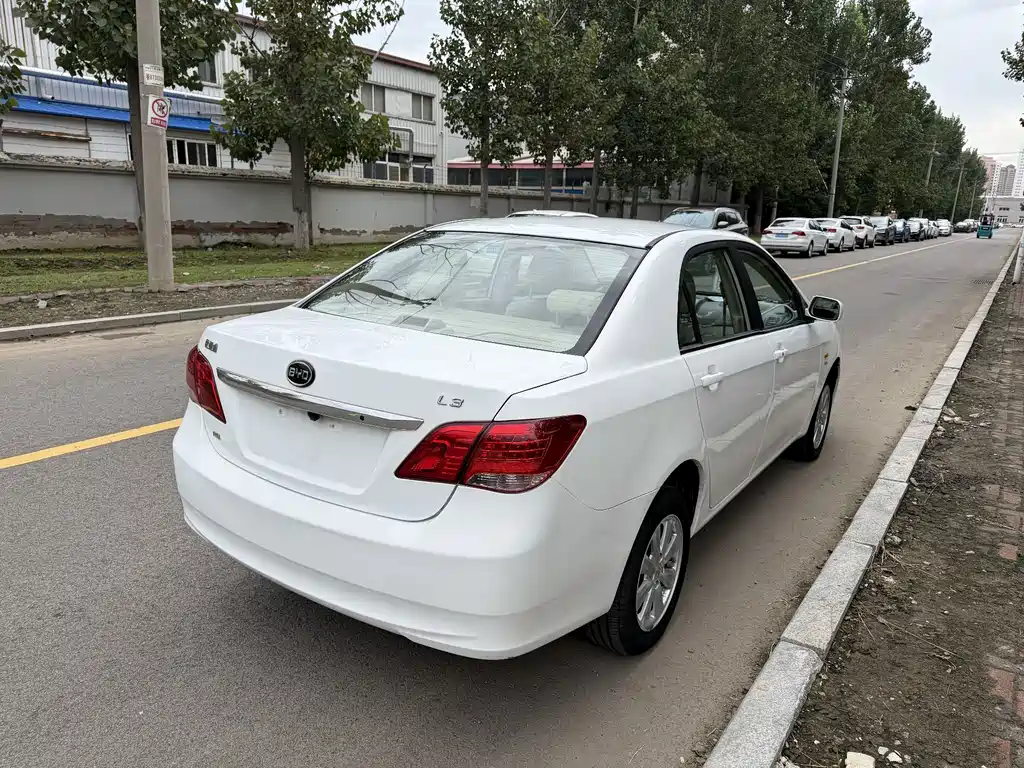 BYD L3 — миниатюра 9