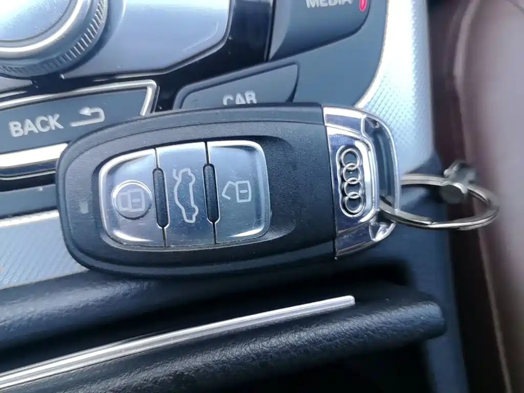 Audi A6L — миниатюра 9