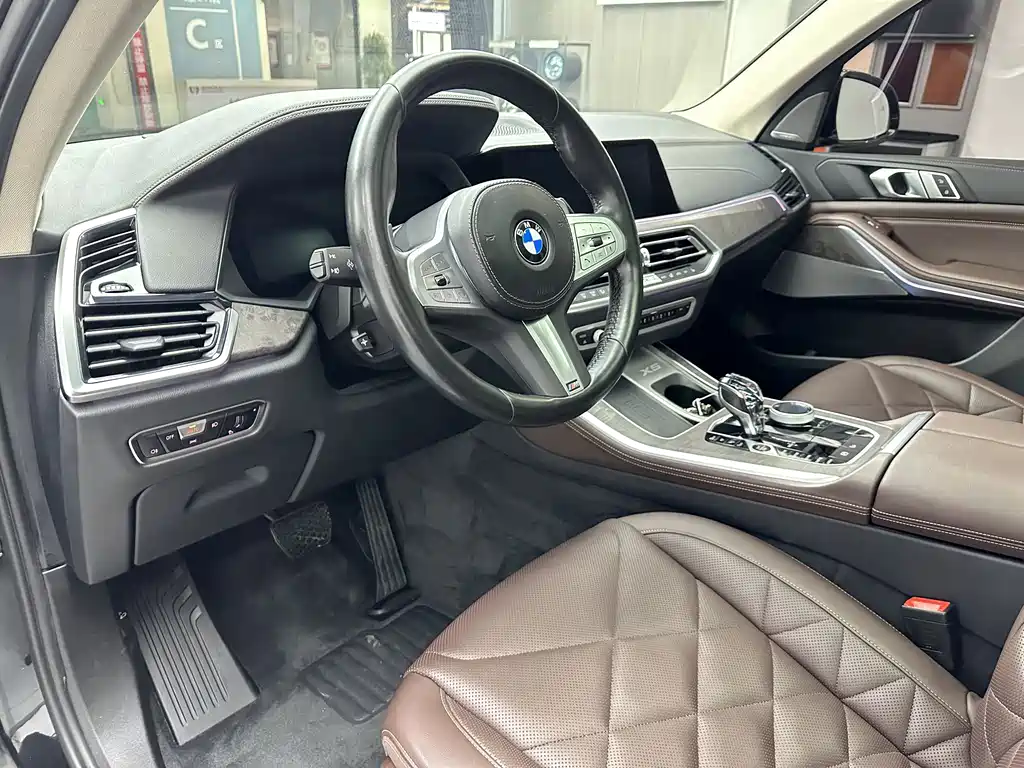 BMW X5 — миниатюра 12