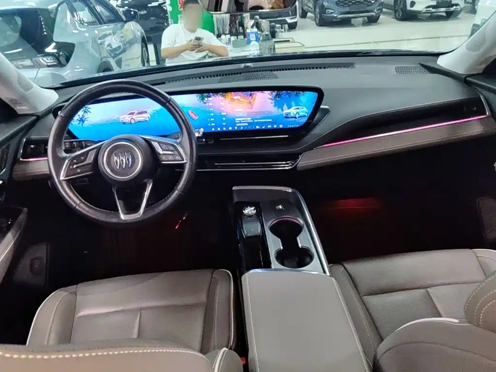 Buick E5 — миниатюра 10
